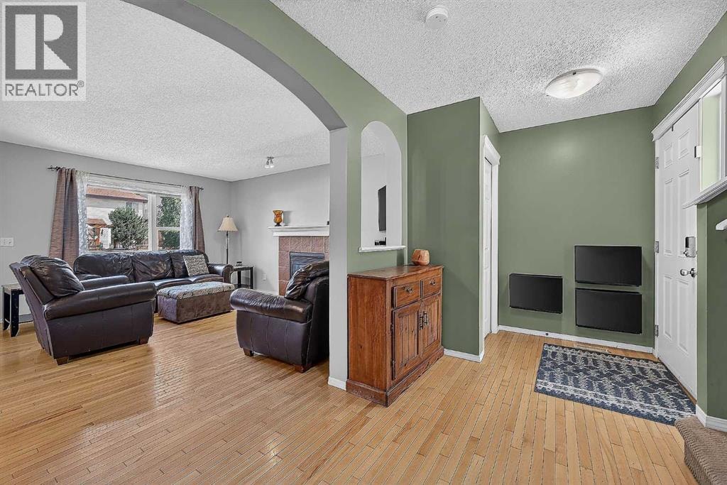 960 Copperfield Boulevard SE — photo 4