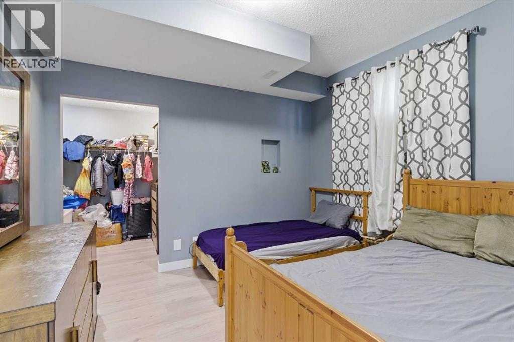 21 Evansview Manor NW — photo 46