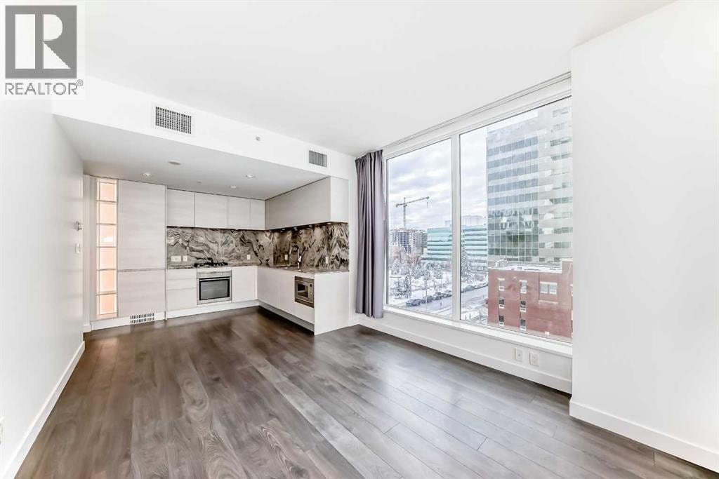 602, 310 12 Avenue SW — photo 14