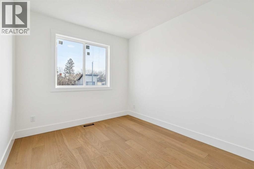2428 27 Street SW — photo 22
