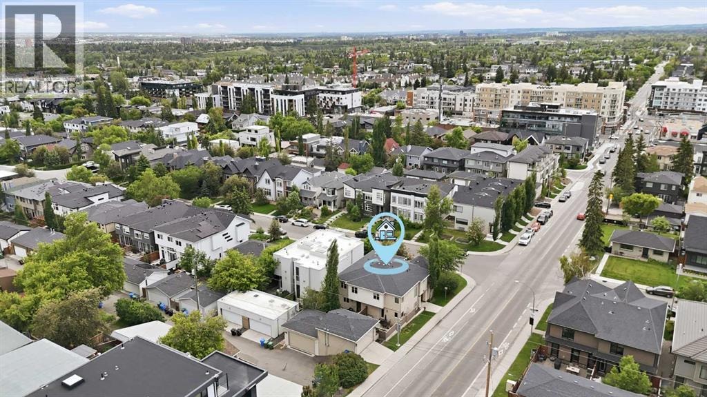2040 31 Avenue SW — photo 2