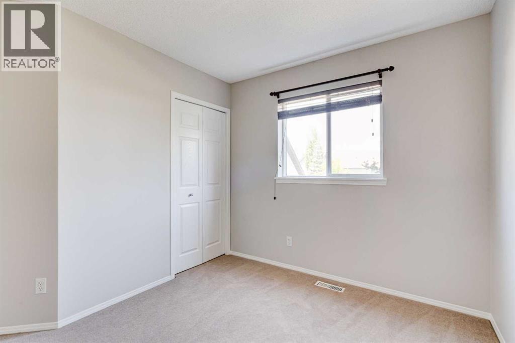 173 Copperfield Gardens SE — photo 28