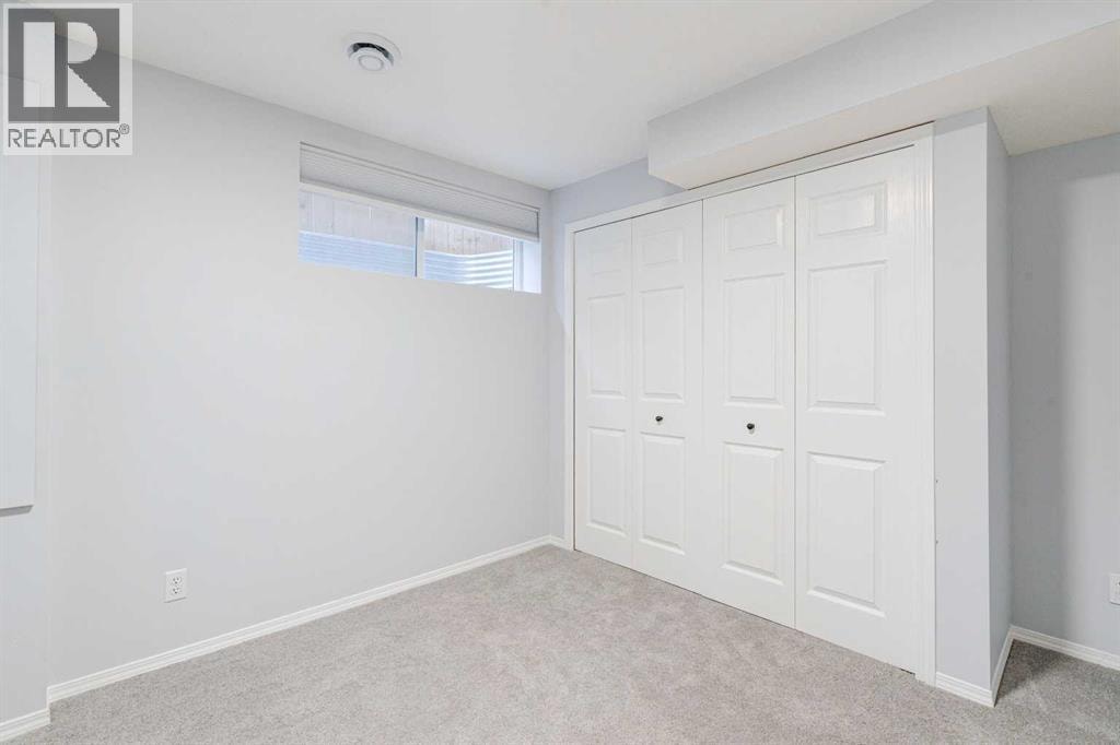 173 Copperfield Gardens SE — photo 42