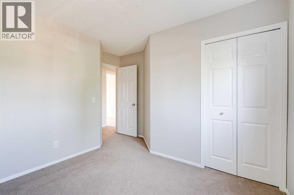 173 Copperfield Gardens SE — photo 29