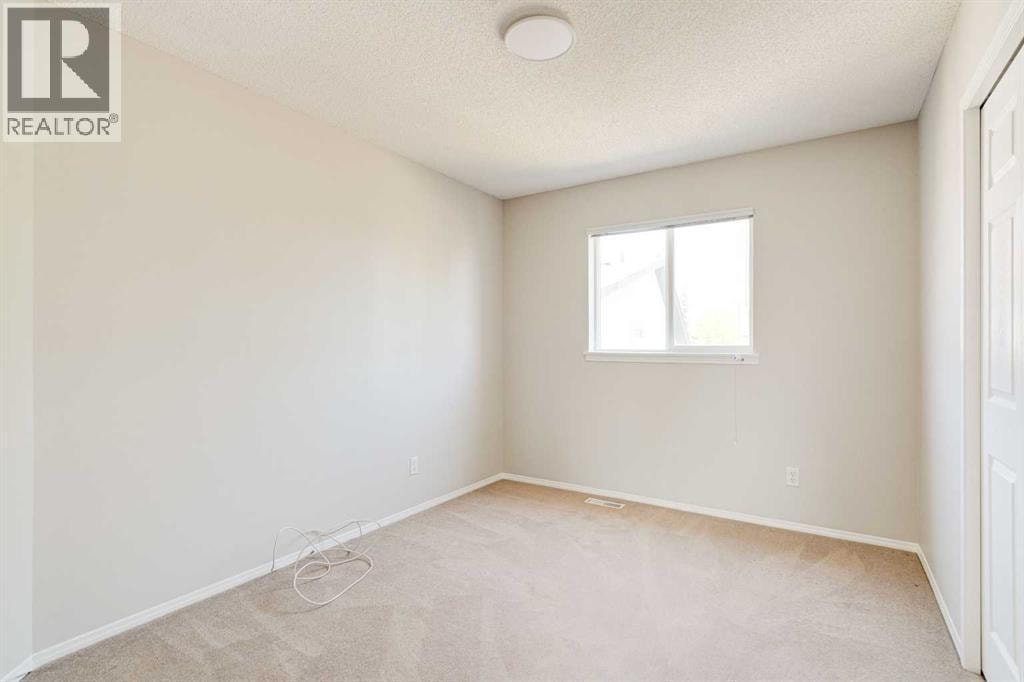 173 Copperfield Gardens SE — photo 20
