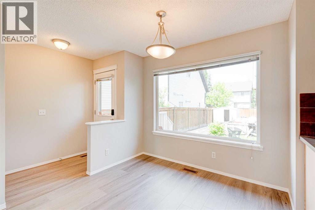 173 Copperfield Gardens SE — photo 13