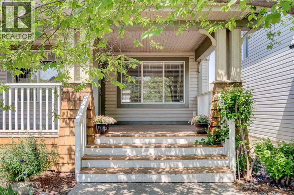 173 Copperfield Gardens SE — photo 2