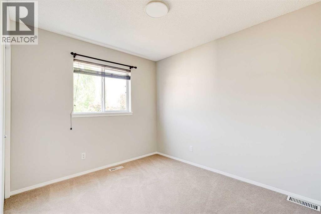 173 Copperfield Gardens SE — photo 27