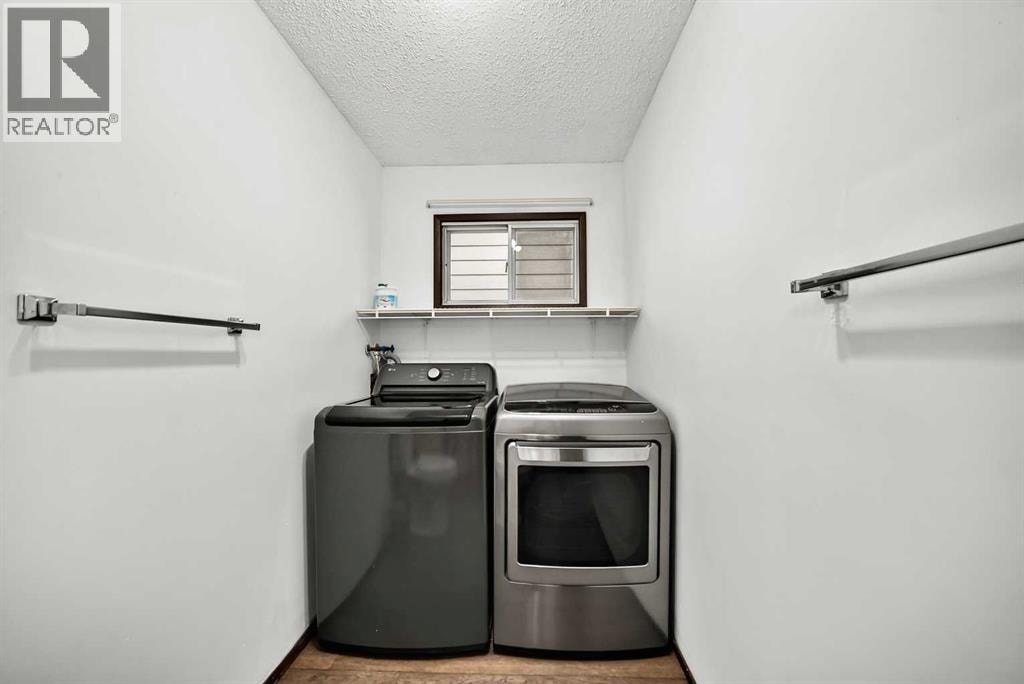 4331 72 Street NW — photo 14