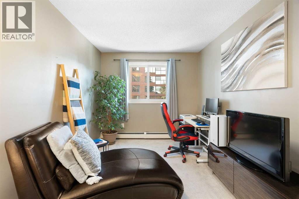 304, 305 25 Avenue SW — photo 11