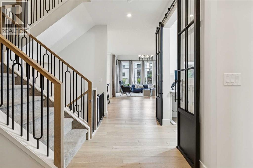 22 Mahogany Cove SE — photo 3