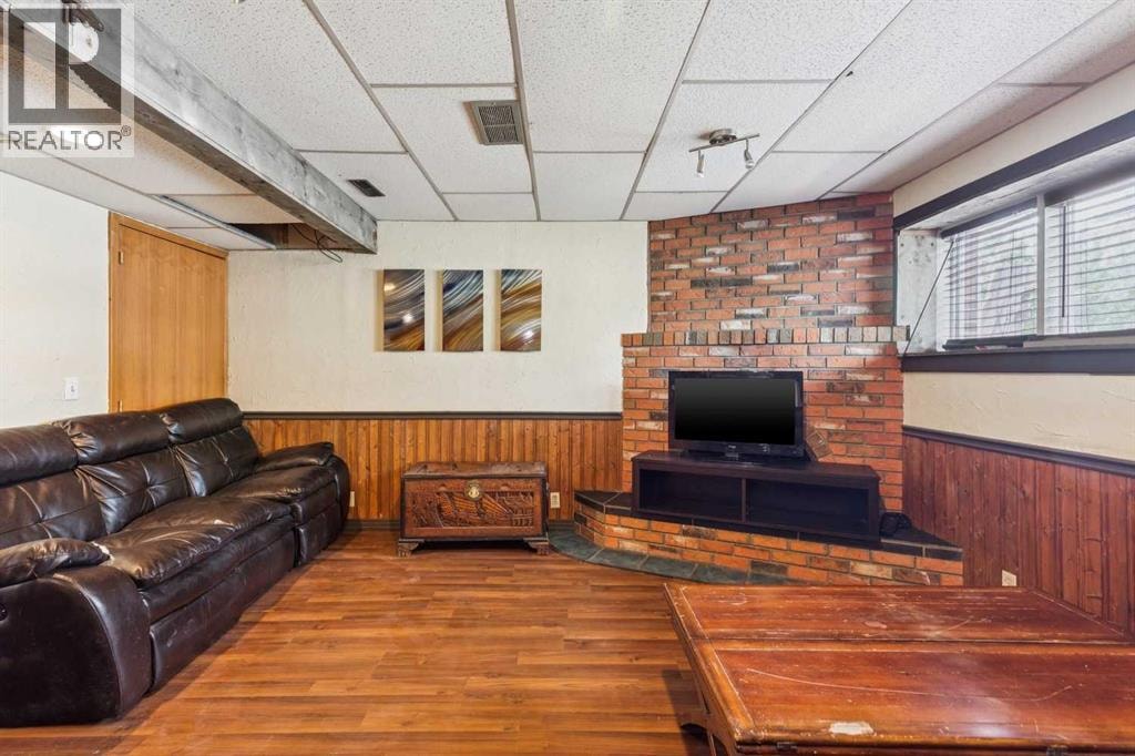 7828 20A Street SE — photo 18