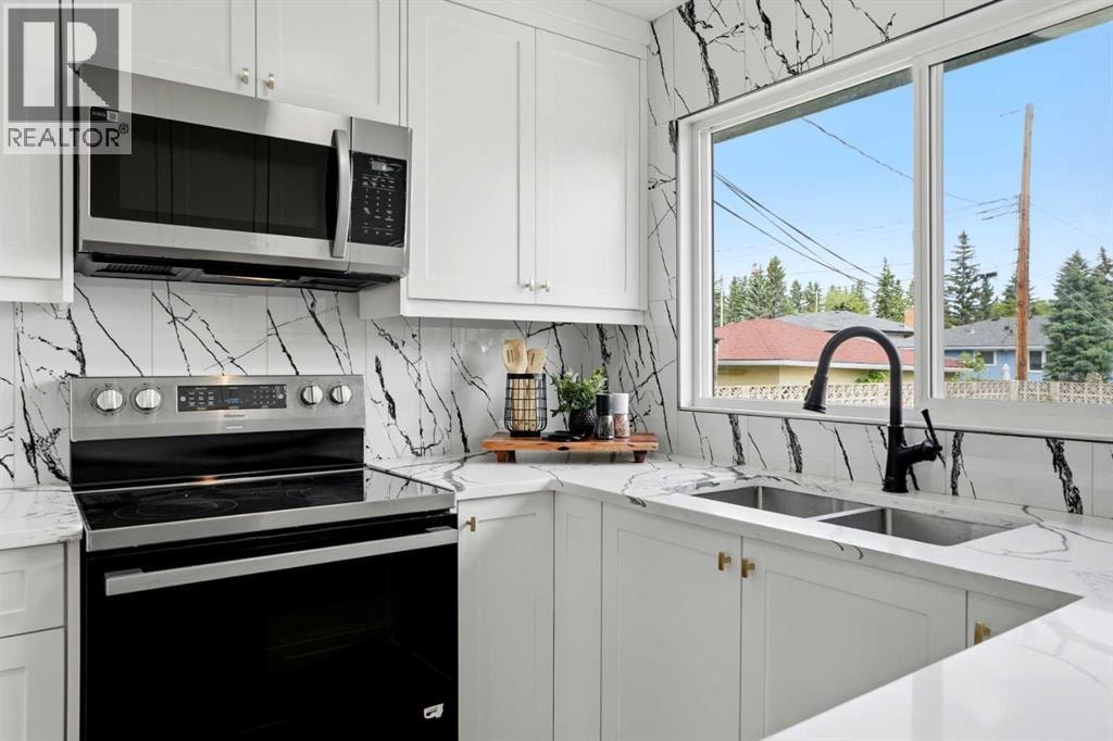 708 Sacramento Place SW — photo 13