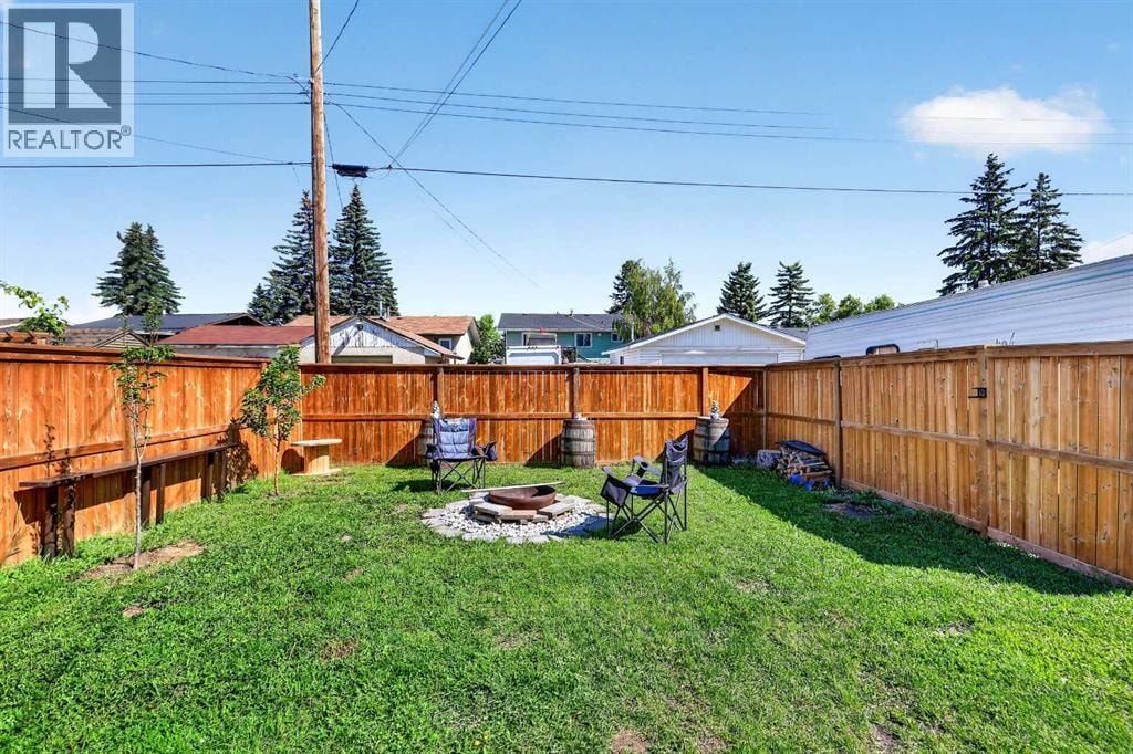 24 Penworth Crescent SE — photo 36