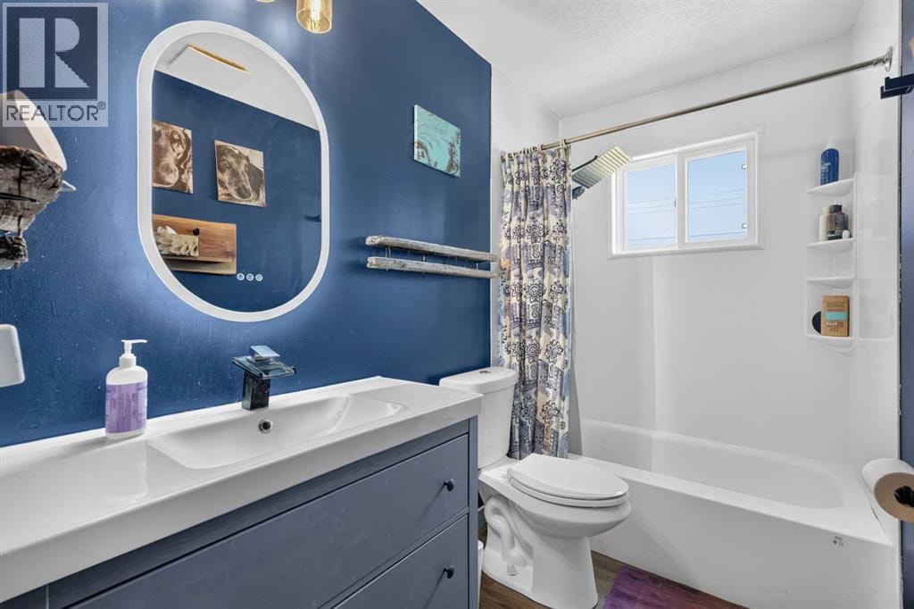 24 Penworth Crescent SE — photo 21