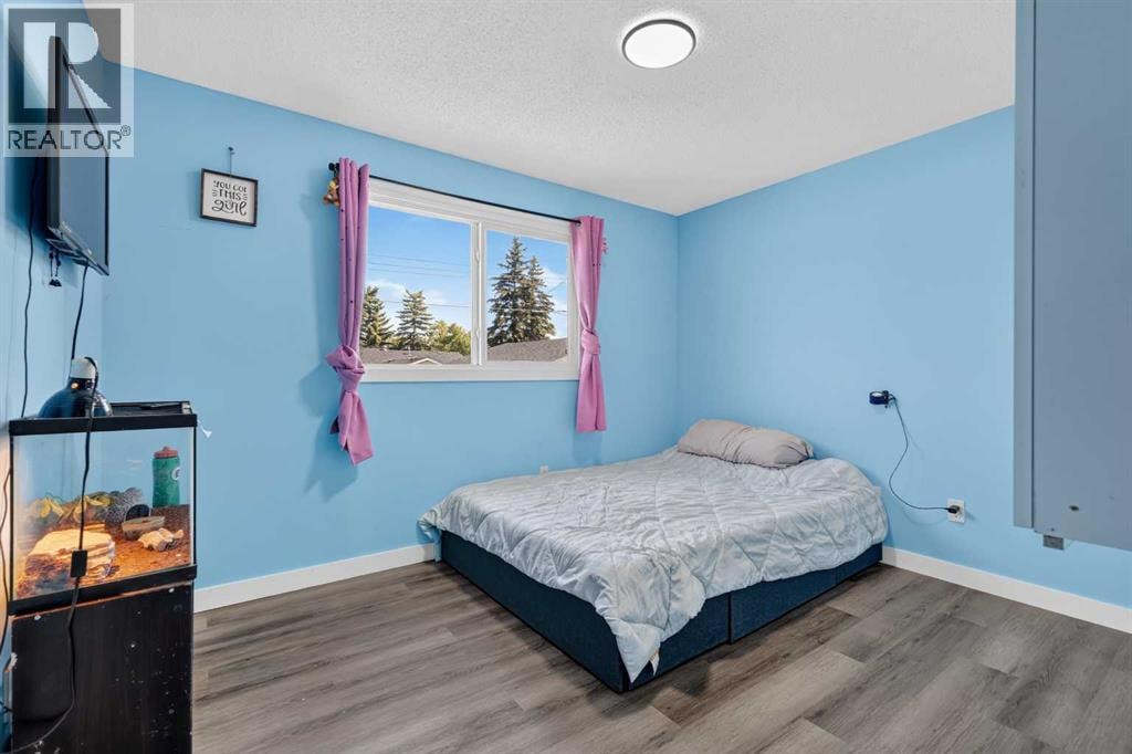 24 Penworth Crescent SE — photo 22