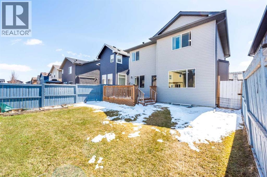 19 Skyview Ranch Crescent NE — photo 37