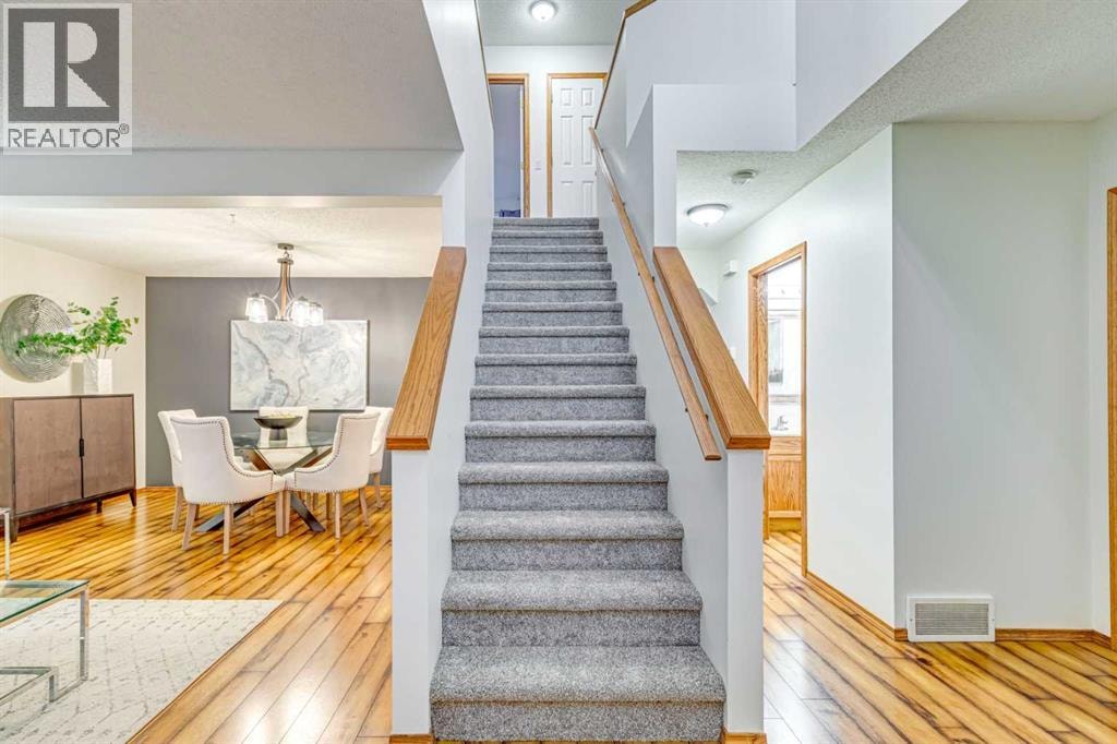268 Mt Brewster Circle SE — photo 3