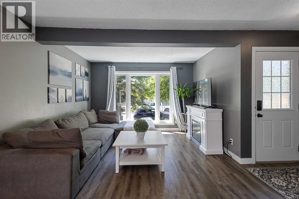 149 Taradale Close NE — photo 4