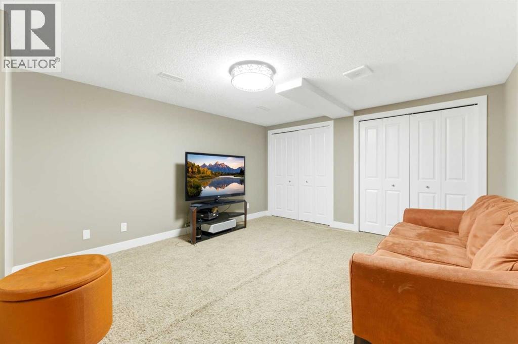 36 Varsity Estates Court NW — photo 43