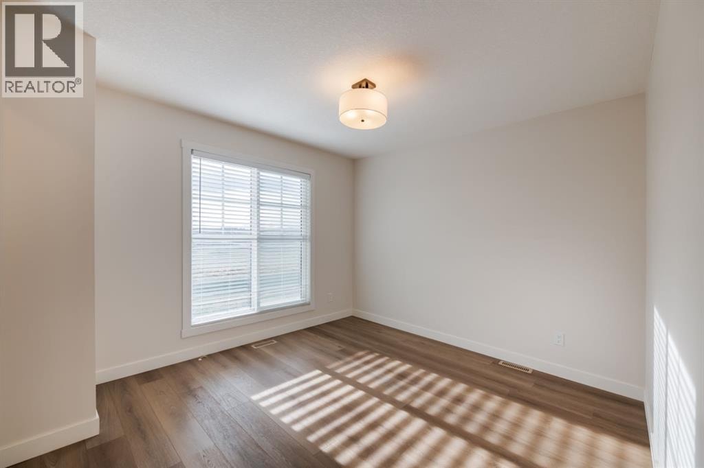 250 Alpine Avenue SW — photo 12