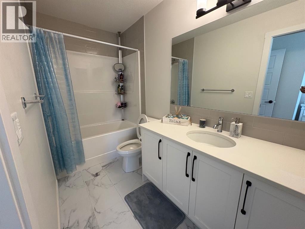 250 Alpine Avenue SW — photo 6