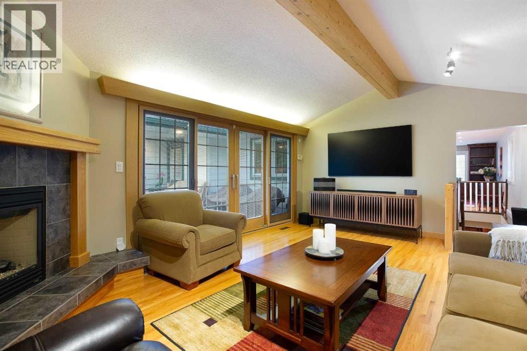 5028 Vanstone Crescent NW — photo 13