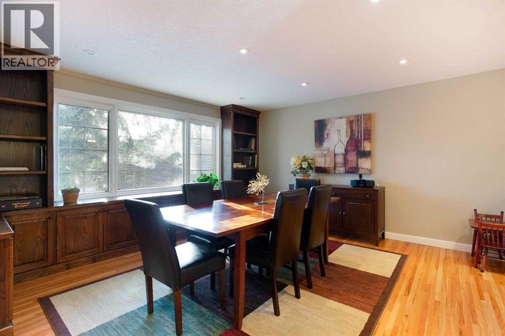 5028 Vanstone Crescent NW — photo 3