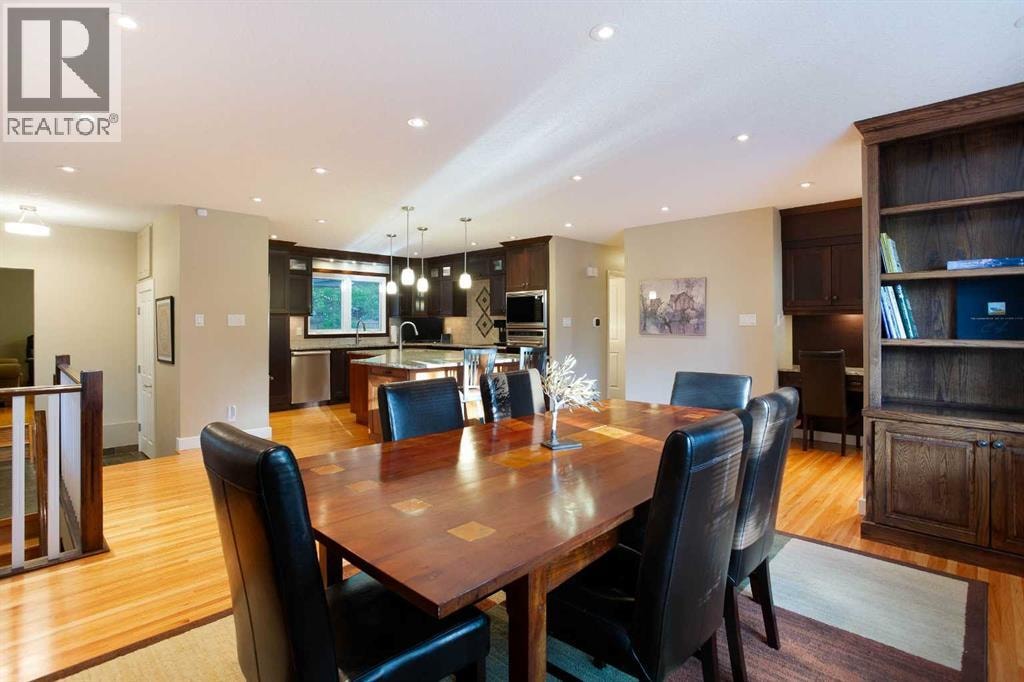 5028 Vanstone Crescent NW — photo 4