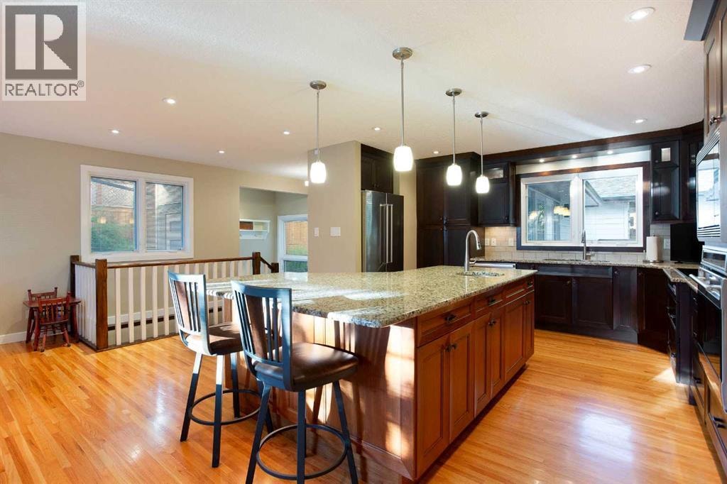 5028 Vanstone Crescent NW — photo 6