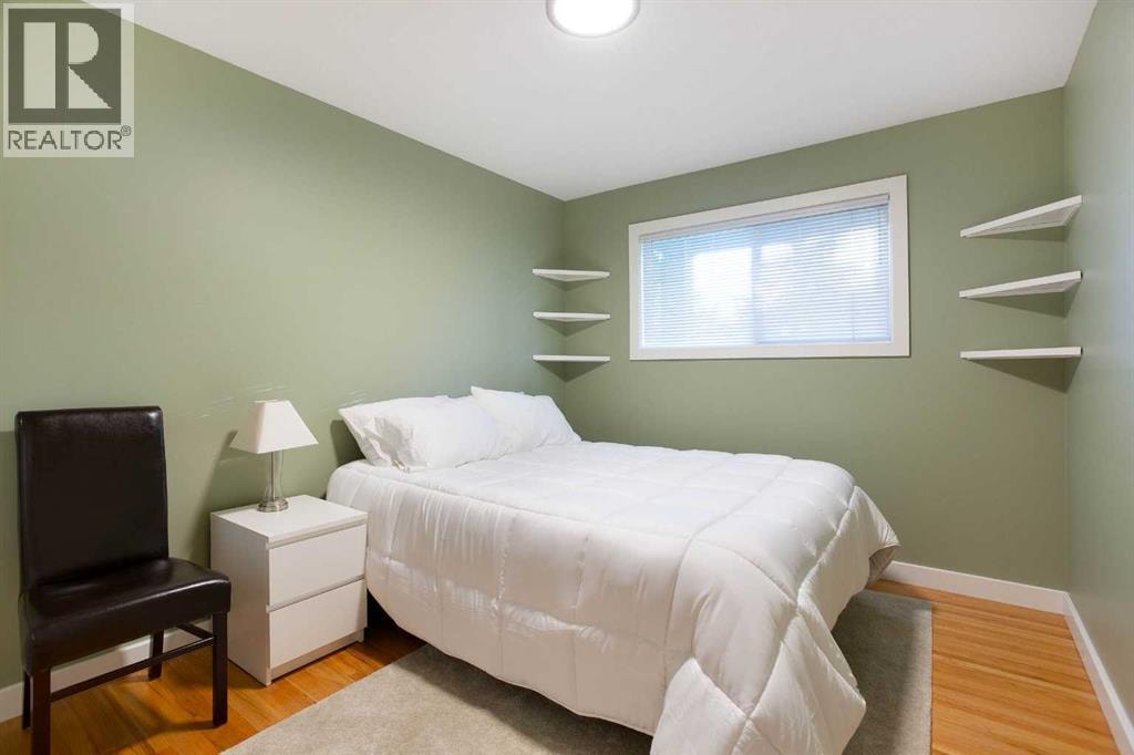 5028 Vanstone Crescent NW — photo 9
