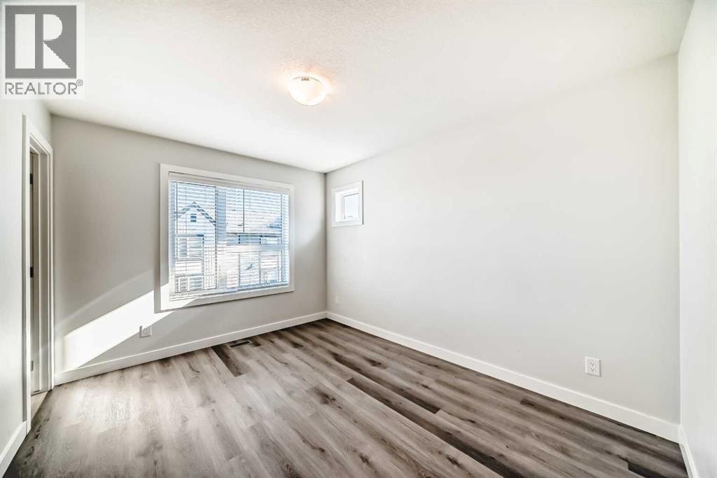 30 Evanscrest Park NW — photo 22