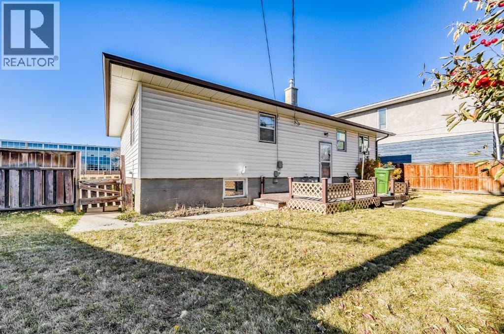 3452 37 Street SW — photo 5