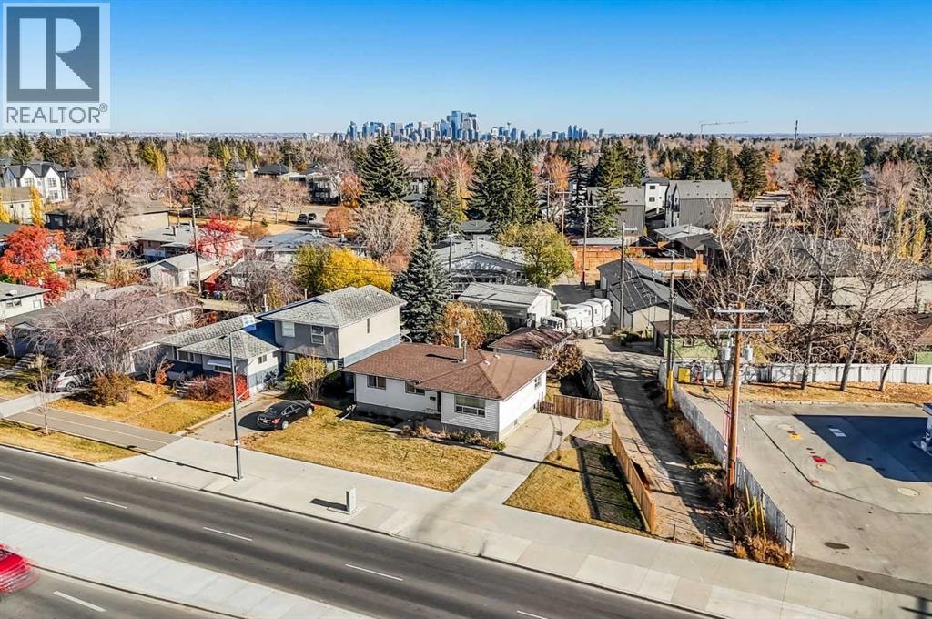 3452 37 Street SW — photo 4