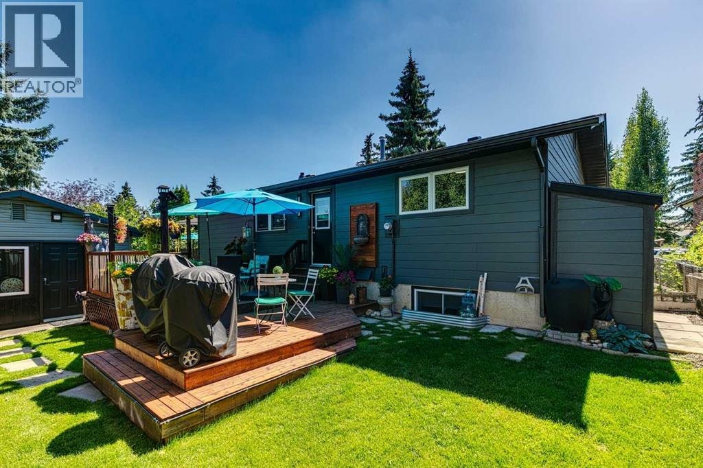 444 Bracewood Crescent SW — photo 32