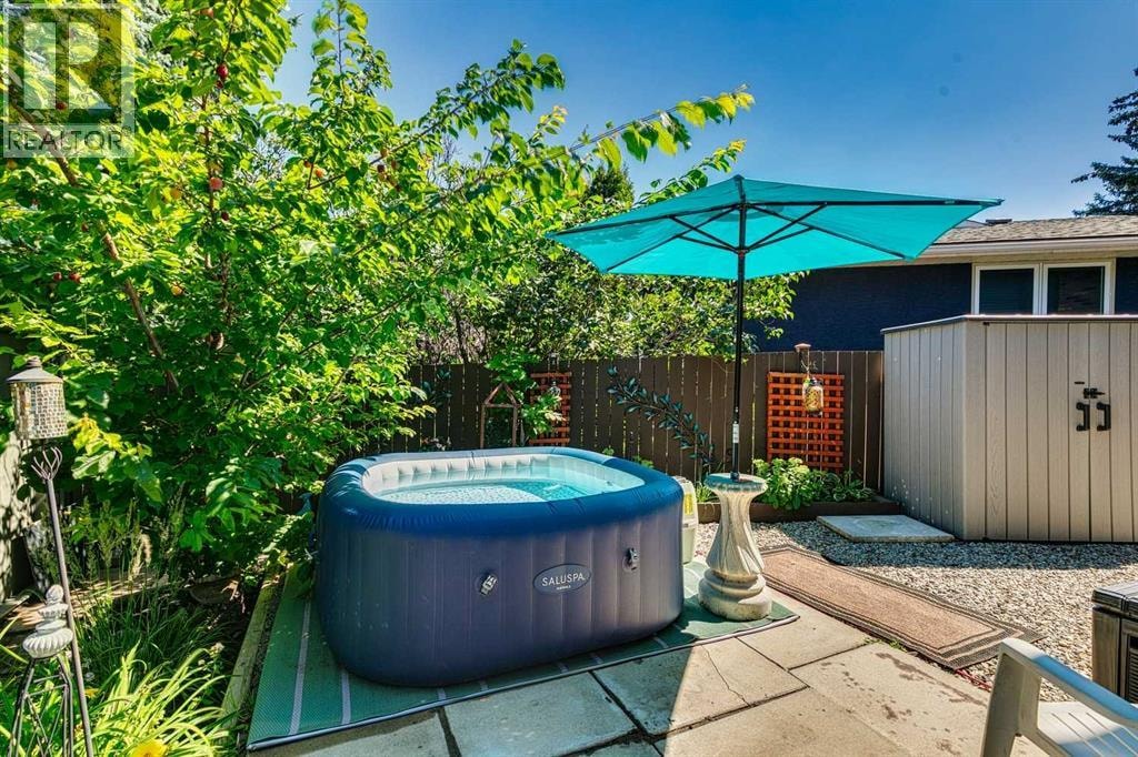 444 Bracewood Crescent SW — photo 36