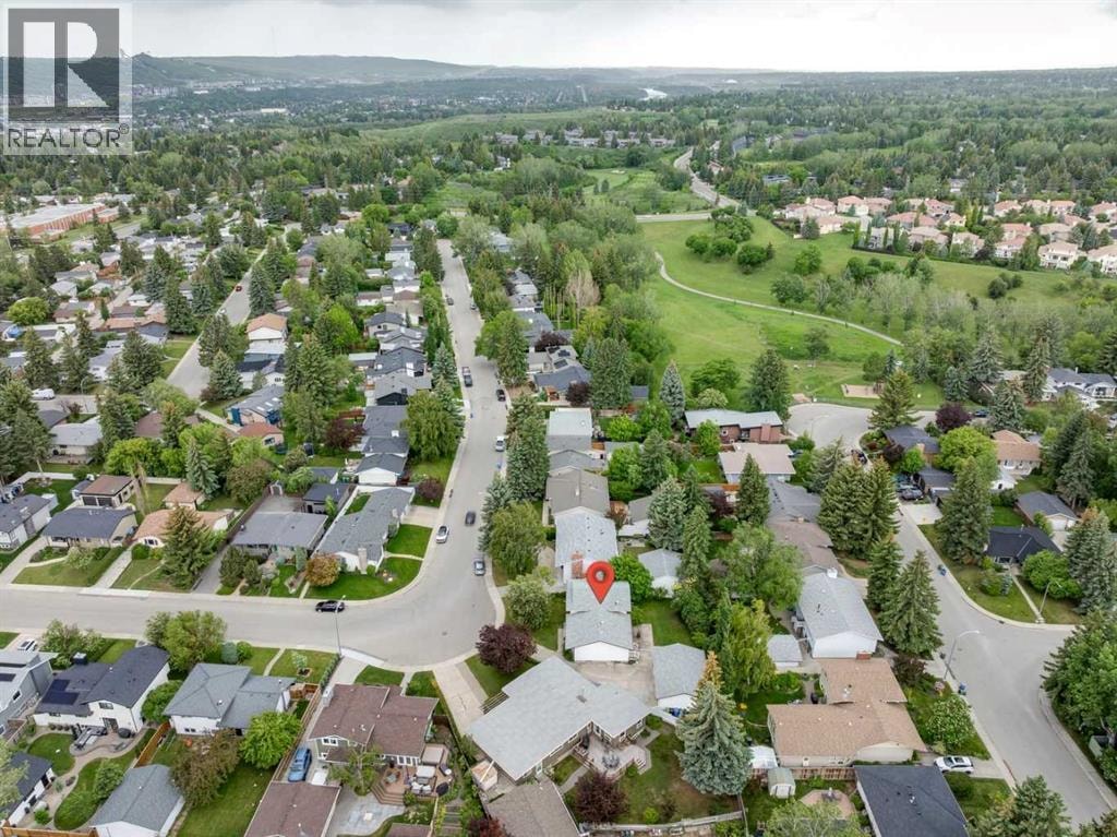 5036 Vallance Crescent NW — photo 37