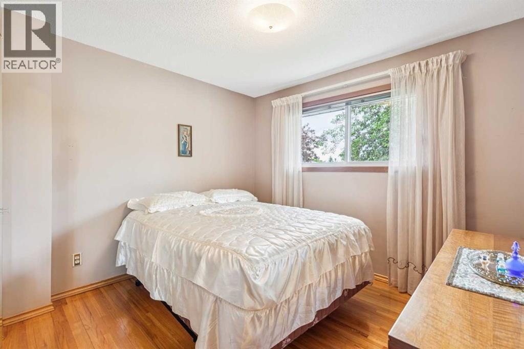5036 Vallance Crescent NW — photo 19