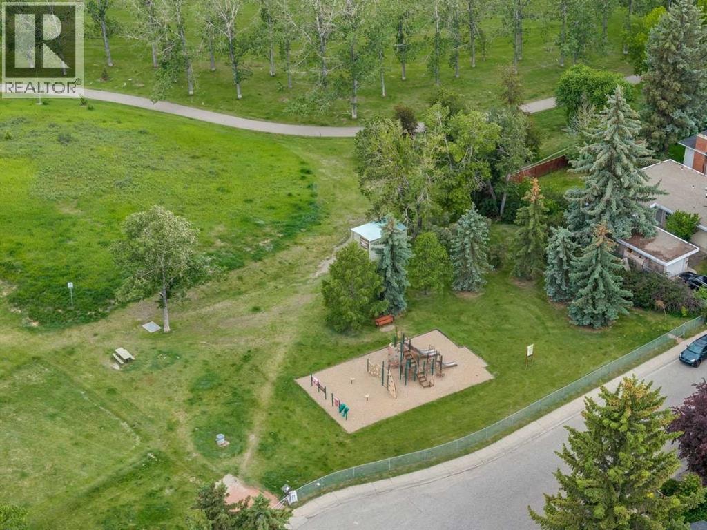 5036 Vallance Crescent NW — photo 41