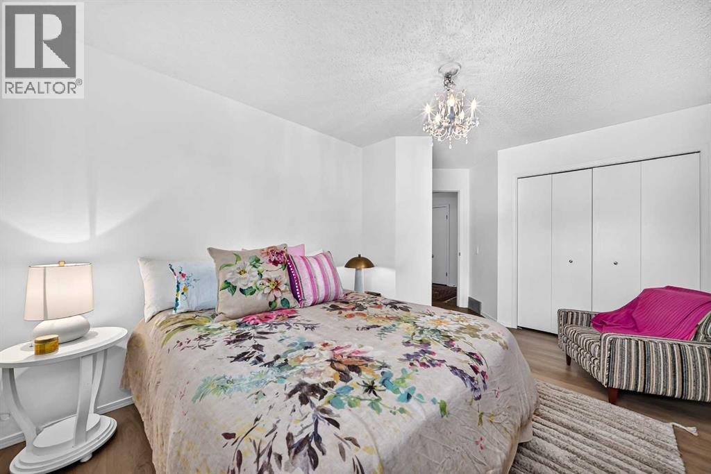 344 Canterville Drive SW — photo 33