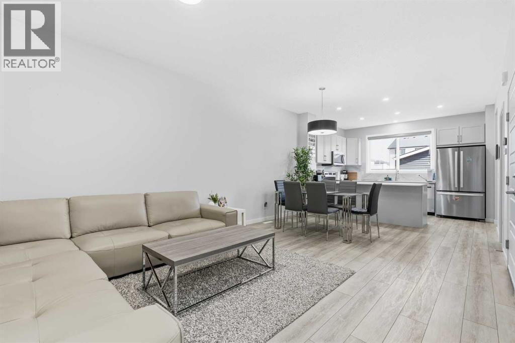 44 Amblefield Avenue NW — photo 8