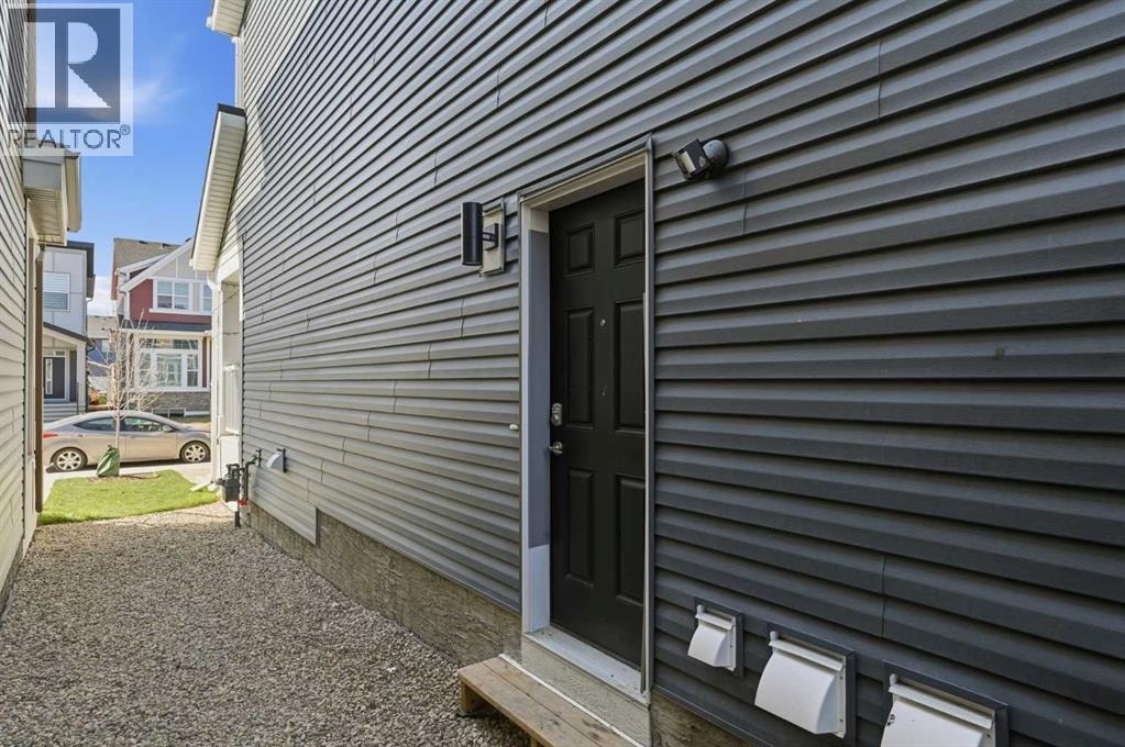 44 Amblefield Avenue NW — photo 6
