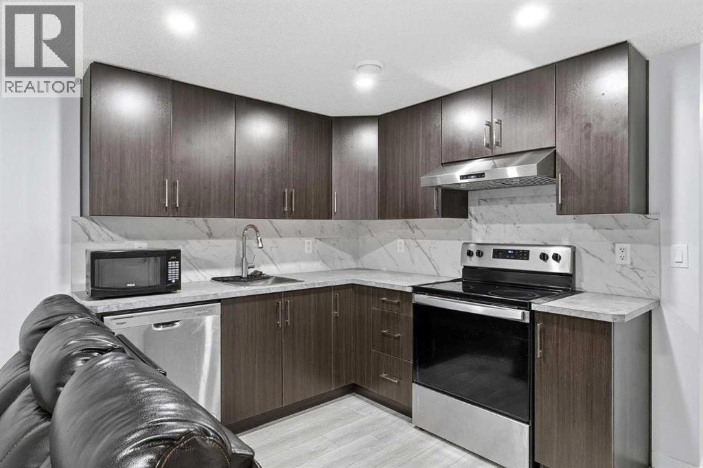 44 Amblefield Avenue NW — photo 27