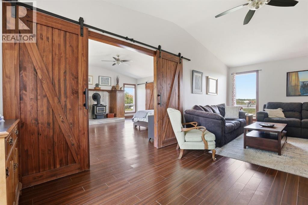 34 Oak Avenue — photo 14
