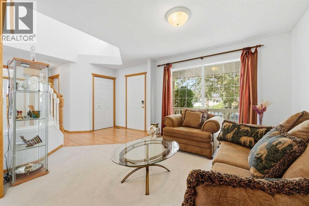 67 Sienna Heights Way SW — photo 2