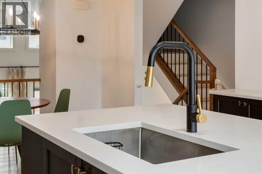 256 Point Mckay Terrace NW — photo 18