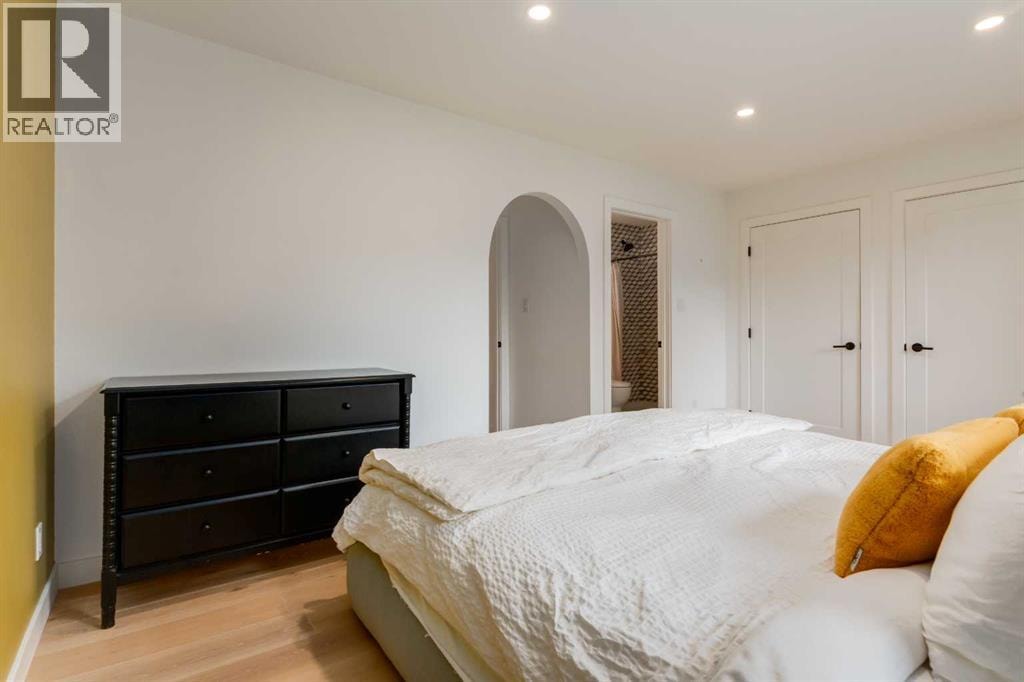 256 Point Mckay Terrace NW — photo 24