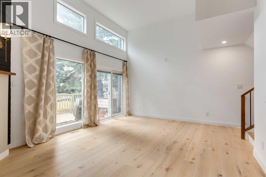 256 Point Mckay Terrace NW — photo 4