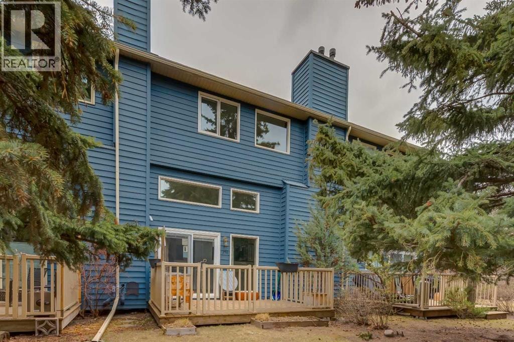 256 Point Mckay Terrace NW — photo 37