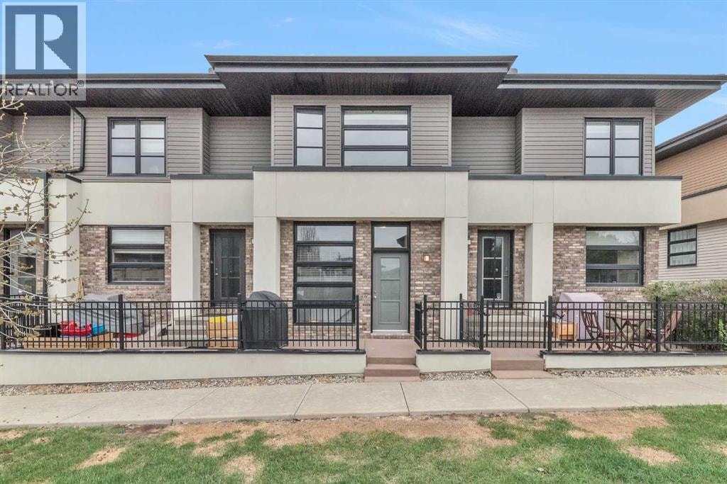 55 Aspen Hill Green SW — photo 1